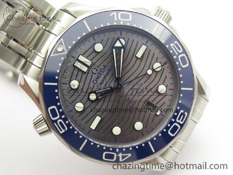 2018-Seamaster-Diver-300M-VSF-1-1-Best-Edition-Blue-Ceramic-Gray-Dial-on-SS-Bracelet-A8800-V2-Black-Balance-Wheel-3.jpg